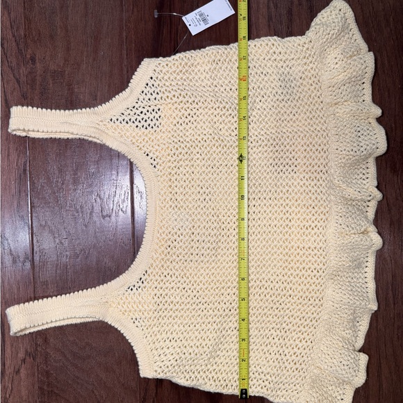 Women's Butter Yellow Peplum Cropped Woven Boho Cotton Top Size Medium NWT - Picture 8 of 11